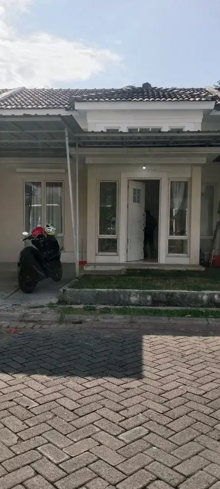 Disewakan Rumah Makassar Sekitar Jalan Metro Tanjung Bunga