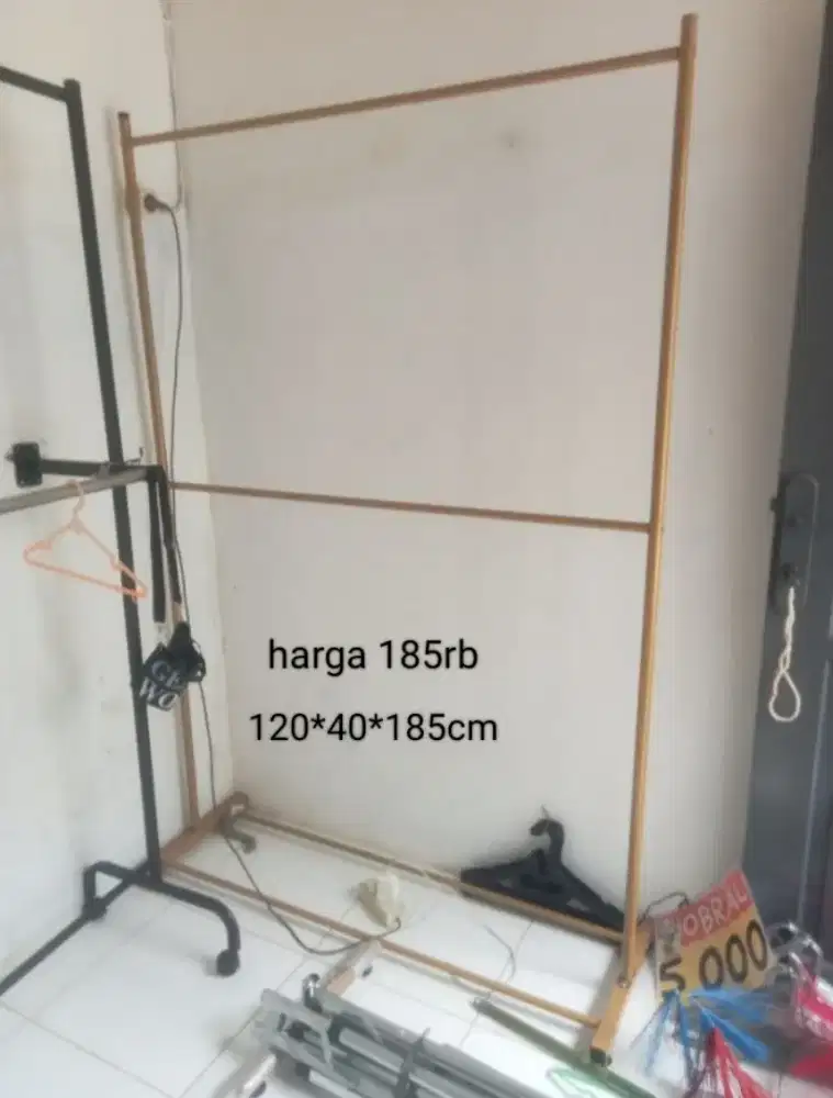 Gawangan baju muat gantung banyak