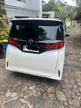 Toyota Alphard 2023 Bensin