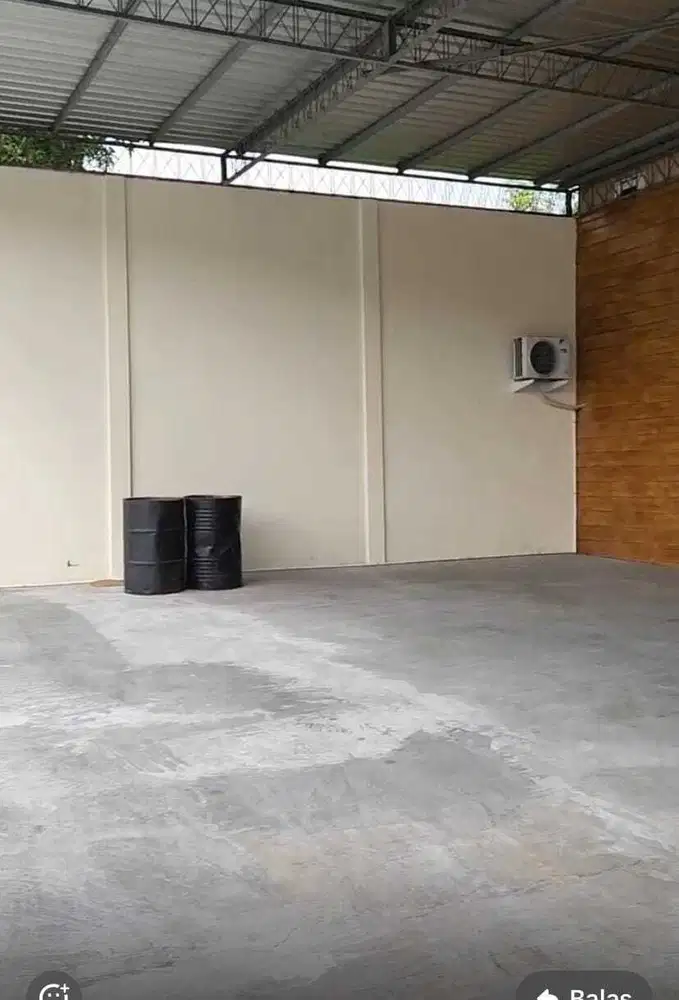 dijual gudang lantai 1 muding kerobokan