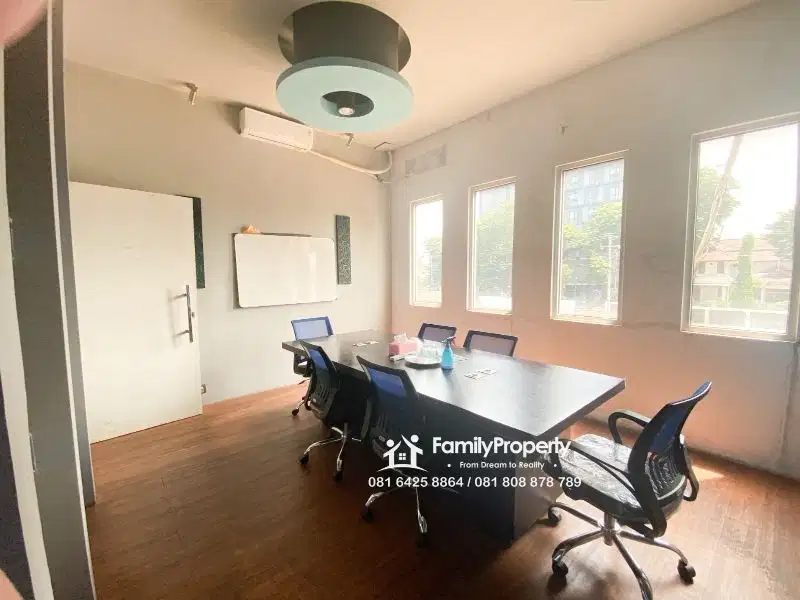 Ruang Usaha di Erlangga Raya, Semarang Tengah