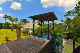 EXPANSIVE LUXURY LIVING: A HAVEN WITH JUNGLE AND RIVER VISTAS
