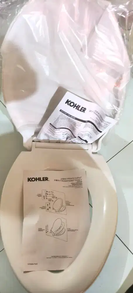 toilet seat cover kohler