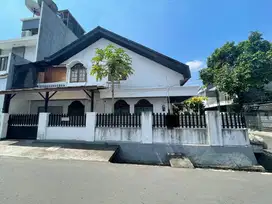 Dhyana rumah tomang uk 11x15m posisi hoek strategis di jakarta barat