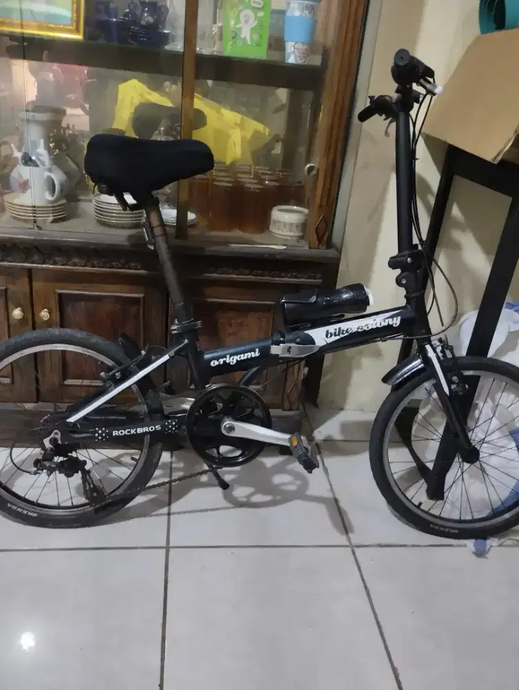 Sepeda lipat BIKE COLONY