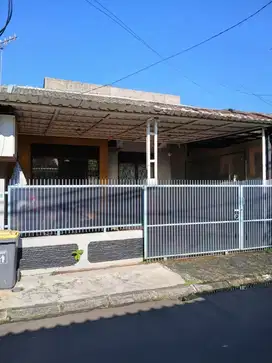 Jual Cepat Rumah Harga BU di Kencana Loka BSD Serpong