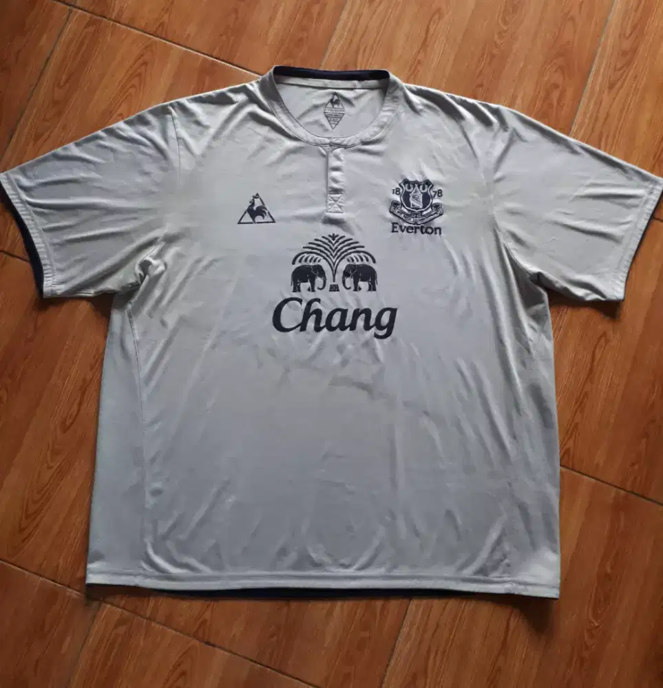 Kaos Bola le coq sportif Jersey Everton Away 11/12 tidak adidas