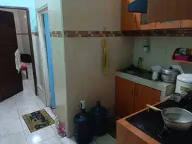 dijual rumah bulak setro dekat taman