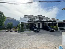 Rumah surabaya barat akses mudah bebas banjir