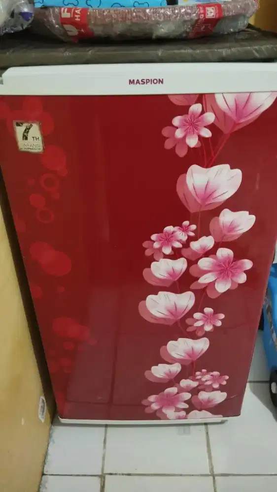Dijual Kulkas 1 pintu Maspion msh mulus & dingin bgt