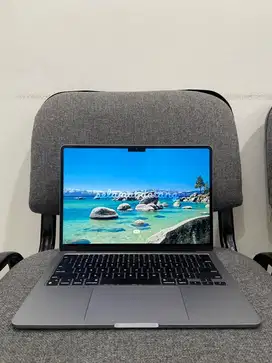 MacBook Air M2 2022 8/256GB