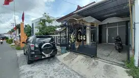Disewakan Rumah Kantor dekat Pakuwon Mall, Depok Sleman