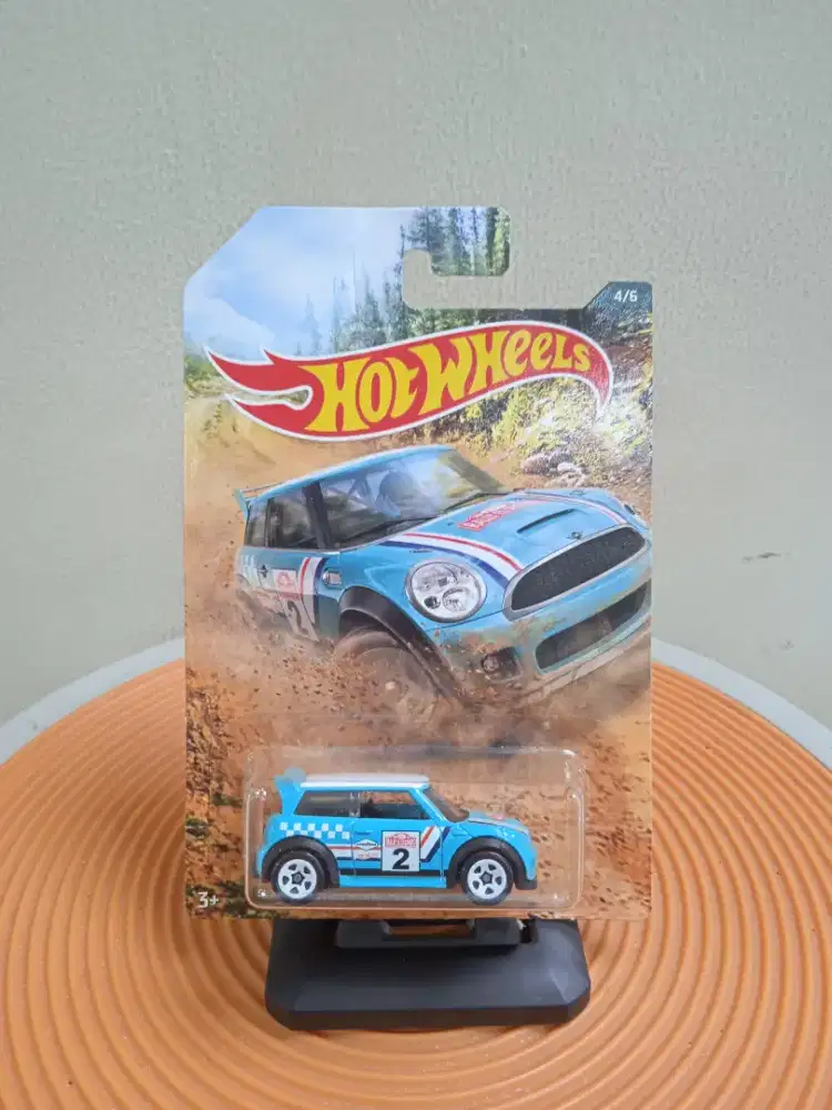 Hotwheels Mini cooper challenge series