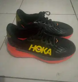 Jual sepatu hoka