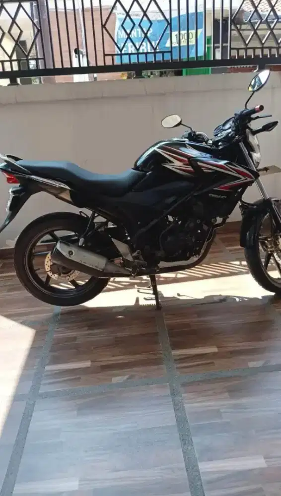 Cb 150 hitam 2013
