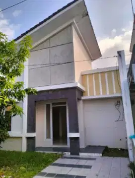 Dijual Rumah Makassar Sekitar Jalan Metro Tanjung Bunga