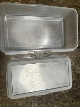 Dijual bekas kontainer serba guna.