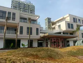 Di sewa kan Ruang usaha, konsep keren, harga murah bisa sewa 1 tahun