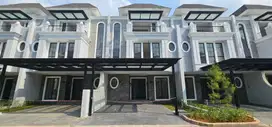 Rumah 3 Lantai Desain Elegan Di Jakarta Timur