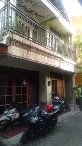 Dijual Rumah Dua Lantai Harga Terjangkau di Pagesangan Surabaya