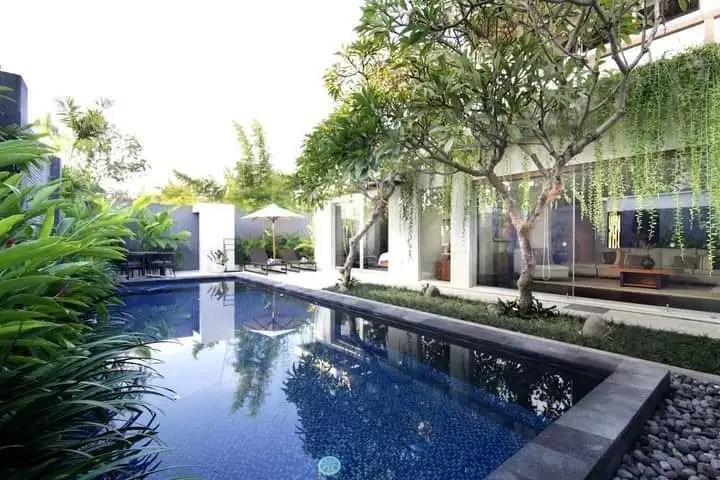 Dijual villa lantai 2 dekat pantai jimbaran bali
