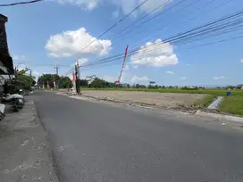 Tanah Dekat Bandara Adisucipto  Jl Sambiroto Purwomartani