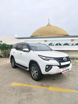 Toyota Fortuner VRZ Tahun 2018 Putih Metalik