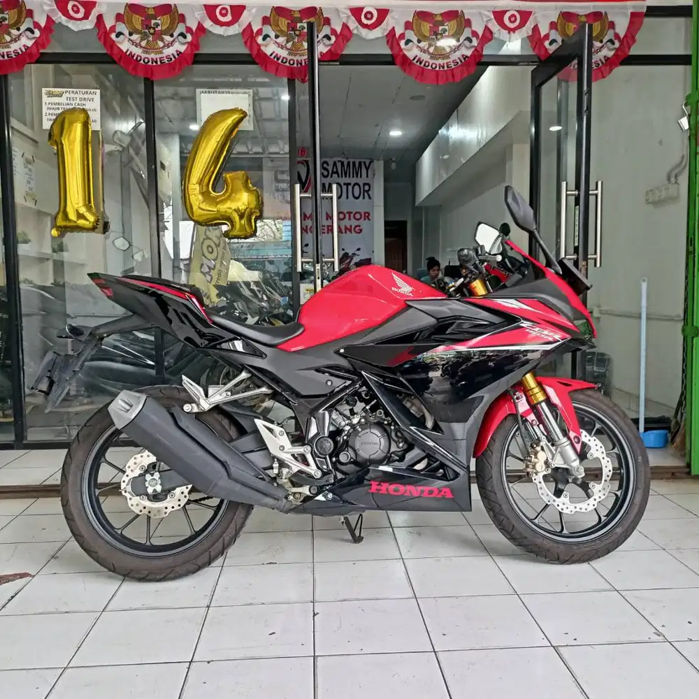 HONDA CBR 150 R NEW LED TAHUN 2024 PEMAKAIAN 2025 LIKE NEW