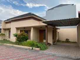 Rumah cluster exclusive one gate akses nyaman dekat ums