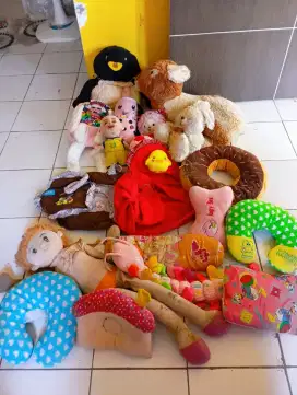Boneka, ransel boneka, gendongan dan tas bayi bekas murah