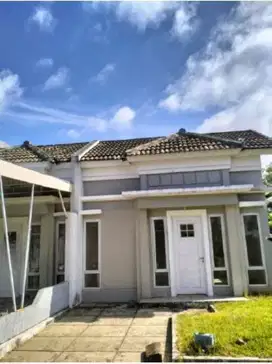 Dijual Rumah Makassar Sekitar Jalan Metro Tanjung Bunga