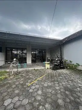 Disewakan Ruko /Ruang Usaha Ngaglik sleman