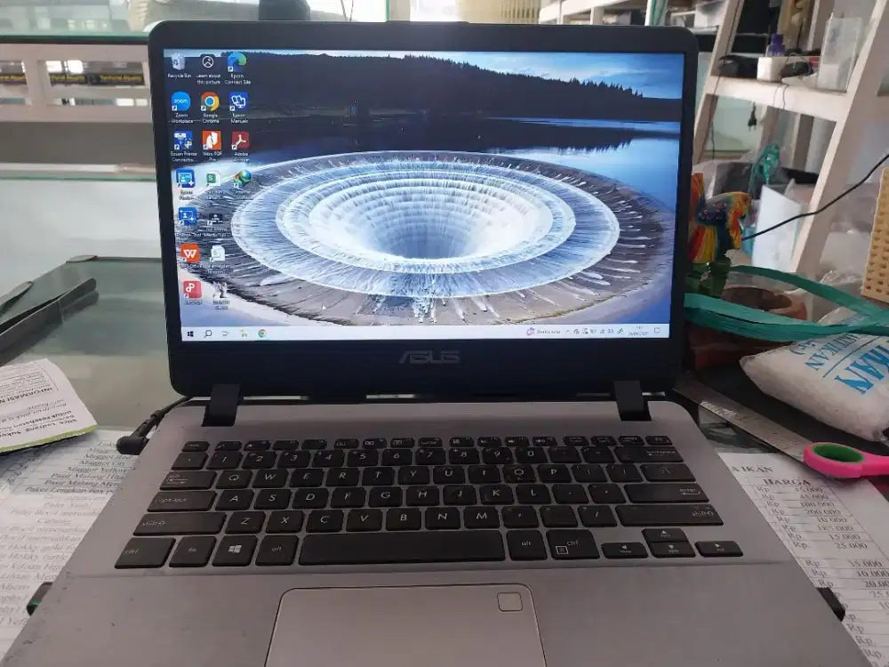 Laptop asus A407UA