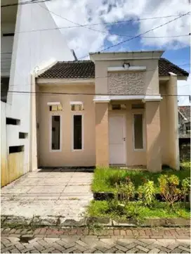 Dijual Rumah Makassar Sekitar Jalan Metro Tanjung Bunga
