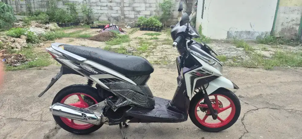 DIJUAL CEPAT – Honda Vario Techno CBS 2011
