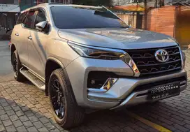 Toyota Fortuner 2.4 4x2 VRZ Solar-AT 2021 (Istimewa)