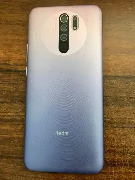 XIAOMI REDMI 9,  LIKE NEW 4/64GB Pemakaian cewe