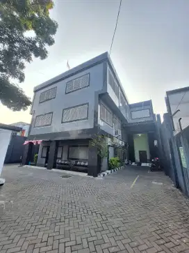 Dijual Gedung Komersil Jalan Raya Jemursari No 37 Surabaya