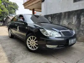 Toyota Camry 3.0 V at 2004