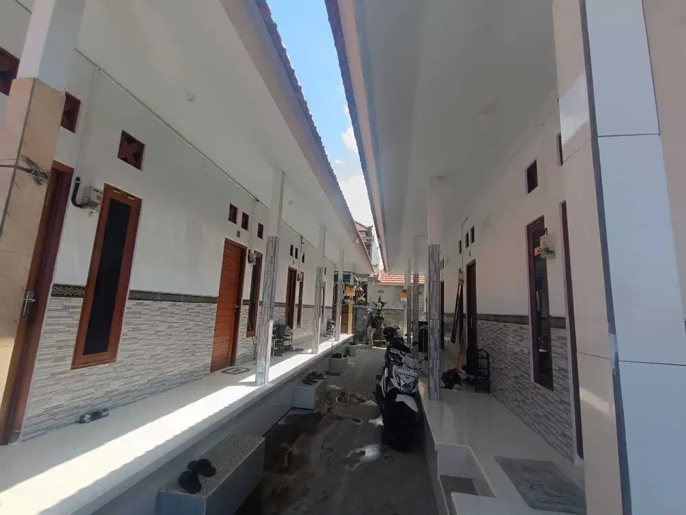 DIJUAL RUMAH KOST AREA DEKAT PASAR SUKAWATI GIANYAR BALI