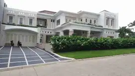 Rumah Mewah Halaman Luas Cluster Terdepan 4 Menit ke Exsit Tol