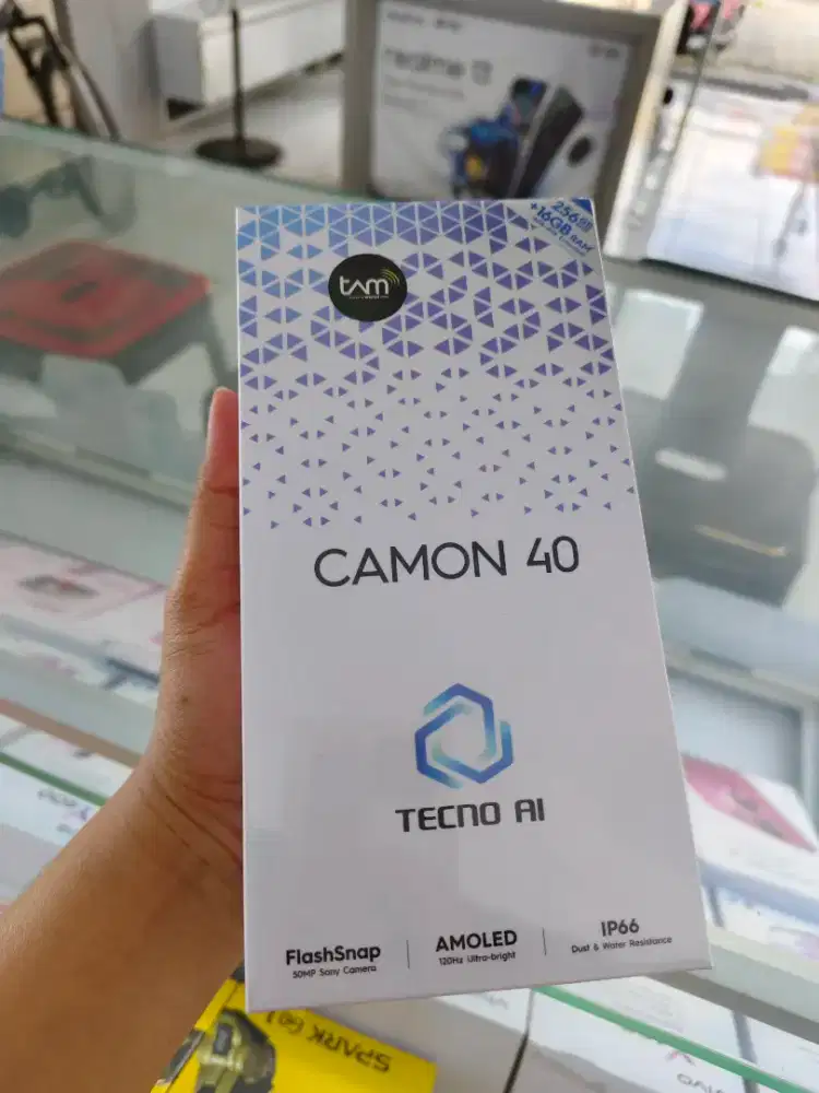 New Camon 40 ram 8+8/256