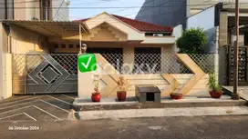 Rumah Terawat di Kertajaya Indah