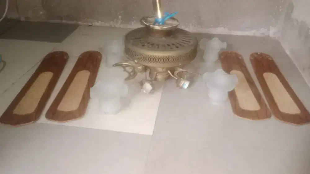 Kipas Angin Lampu (UNIK)
