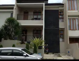 Di jual Rumah nyaman 2 lantai di pasir impun