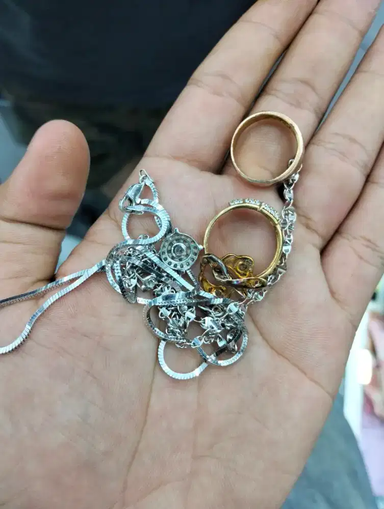 Terima jual emas dan berlian