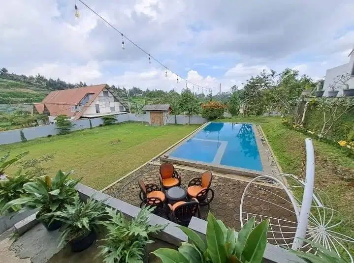 Rumah Villa Asri Daerah Sejuk Nyaman Luas di Parongpong Kota Bandung