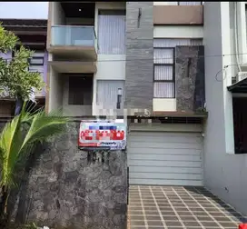DILELANG MURAH Turun Harga Rumah Mewah siap huni Komp Setra Duta
