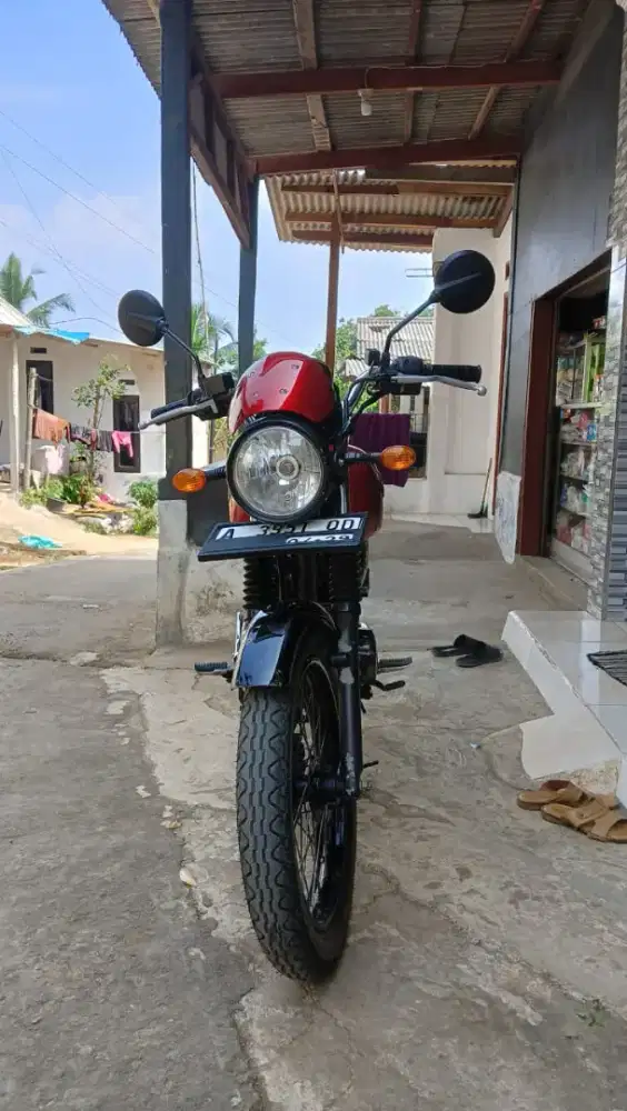 Di jual cepat kawasaki w175 cafe
