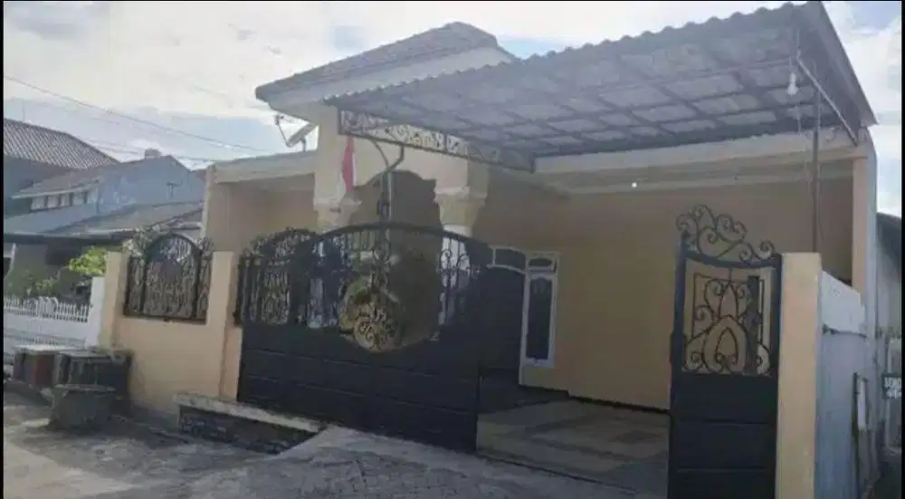 Disewakan Rumah Semolowaru Tengah Sby